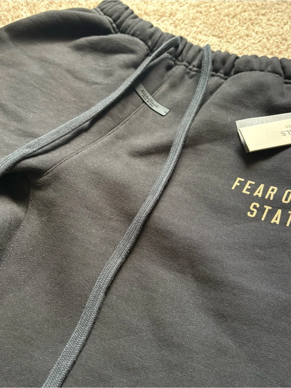 NWT Fear of God Essentials Heavy Fleece Sweatpant Black Small Oversized FW24 - Picture 3 of 11